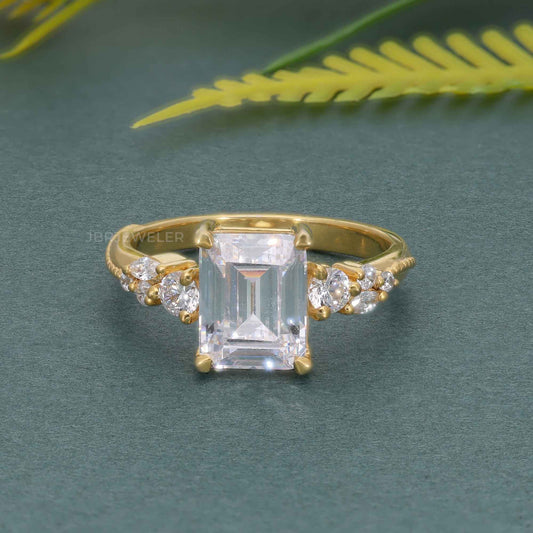 Bague de fiançailles en diamant cultivé en laboratoire Milgrain à trois pierres émeraude