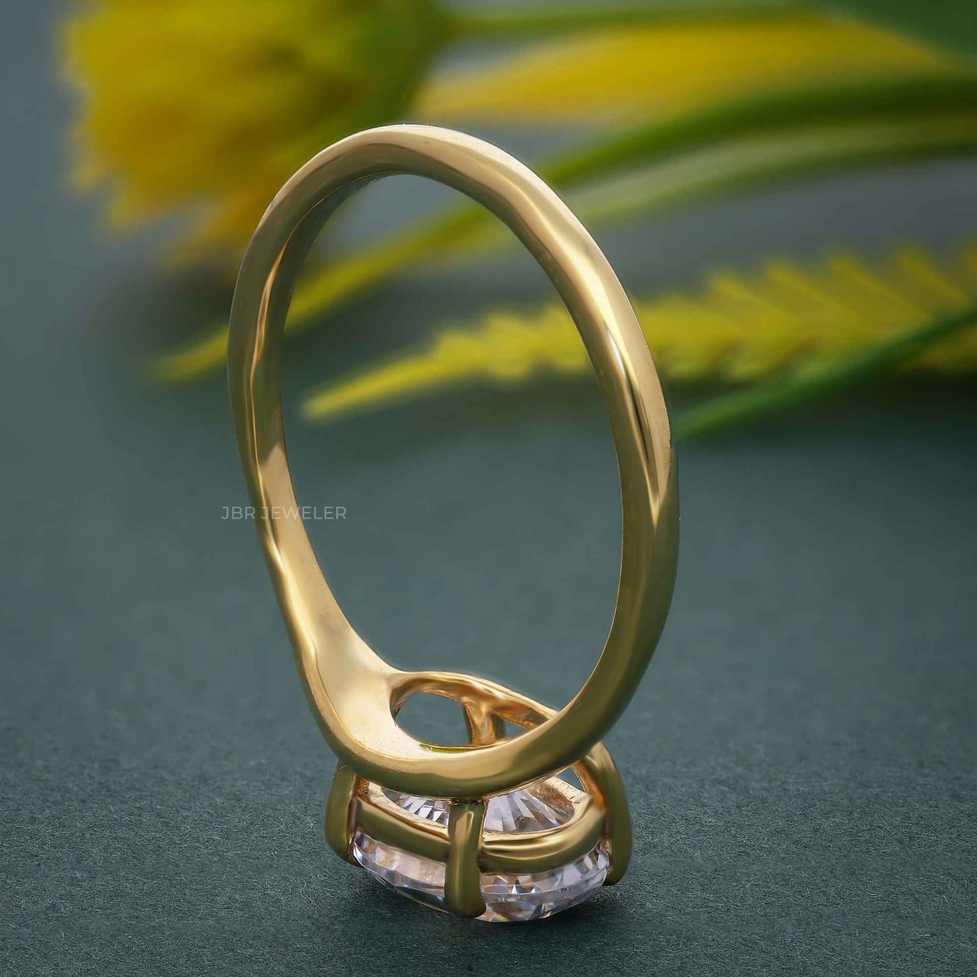 Curved Horizontal Oval Cut Moissanite Engagement Ring - JBR Jeweler