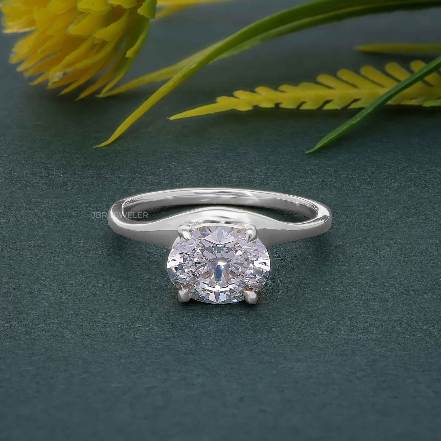 Bague de fiançailles en diamant cultivé en laboratoire, taille ovale horizontale incurvée