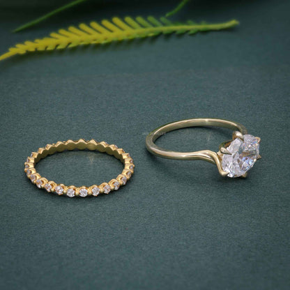 Bague en diamant cultivé en laboratoire de coupe ovale avec ensembles de mariée à bande d'éternité complète