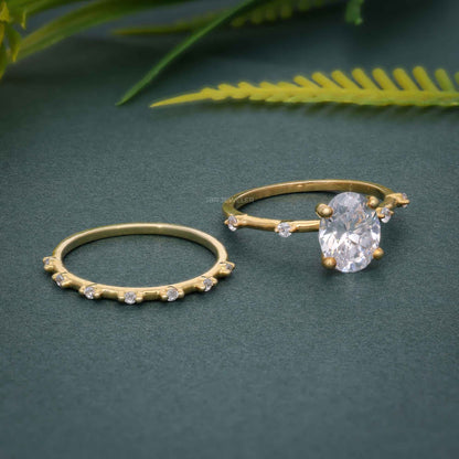 Bague de fiançailles cultivée en laboratoire de coupe ovale avec ensemble de bagues de mariée assorties