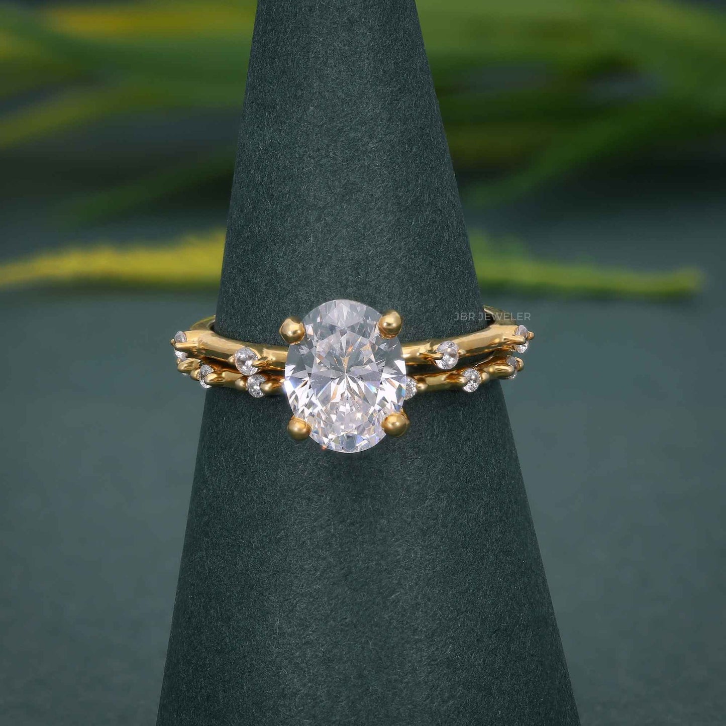 Bague de fiançailles Moissanite de coupe ovale avec ensemble de bagues de mariée assorties