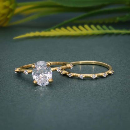 Oval Cut Lab Grown Engagement Ring With Matching Bridal Ring Set