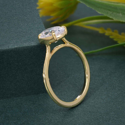 Bague de fiançailles en diamant moissanite ovale Silhouette