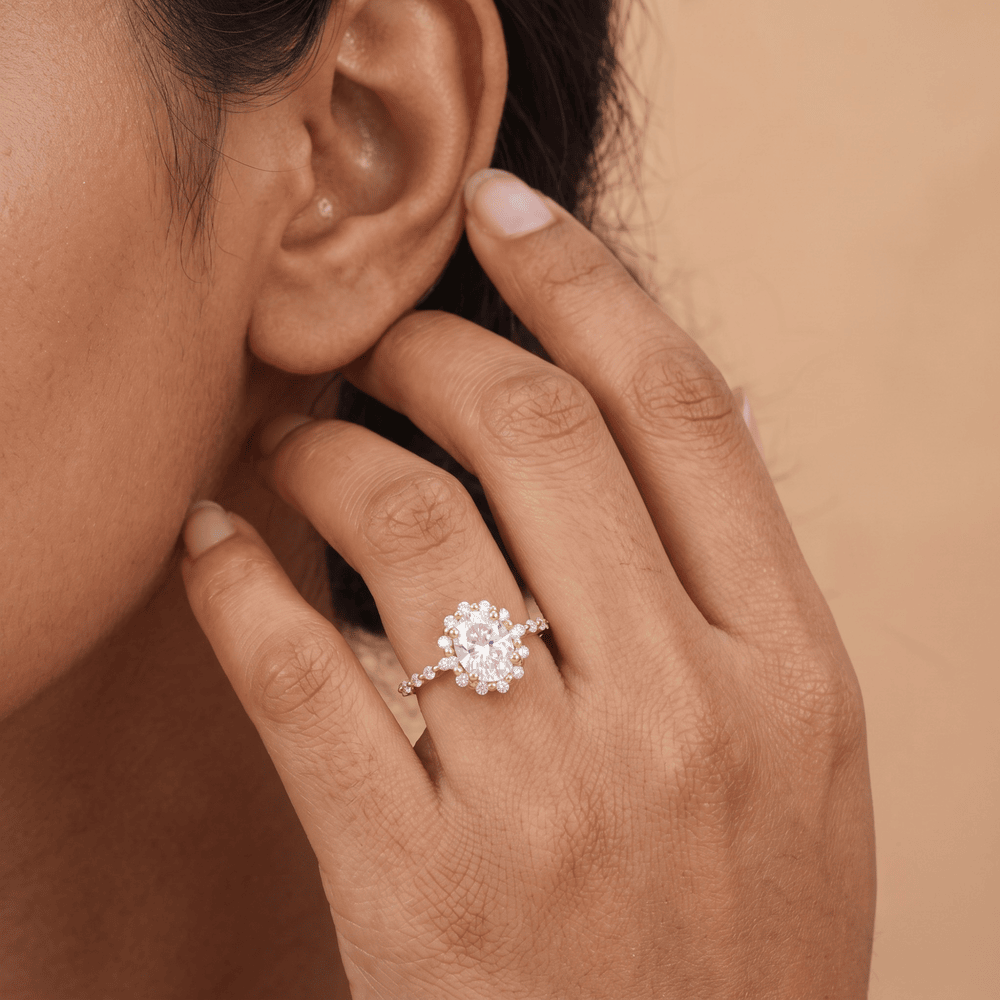 Lab diamond promise ring band detail
