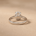 Oval diamond ring for romantic proposal gift