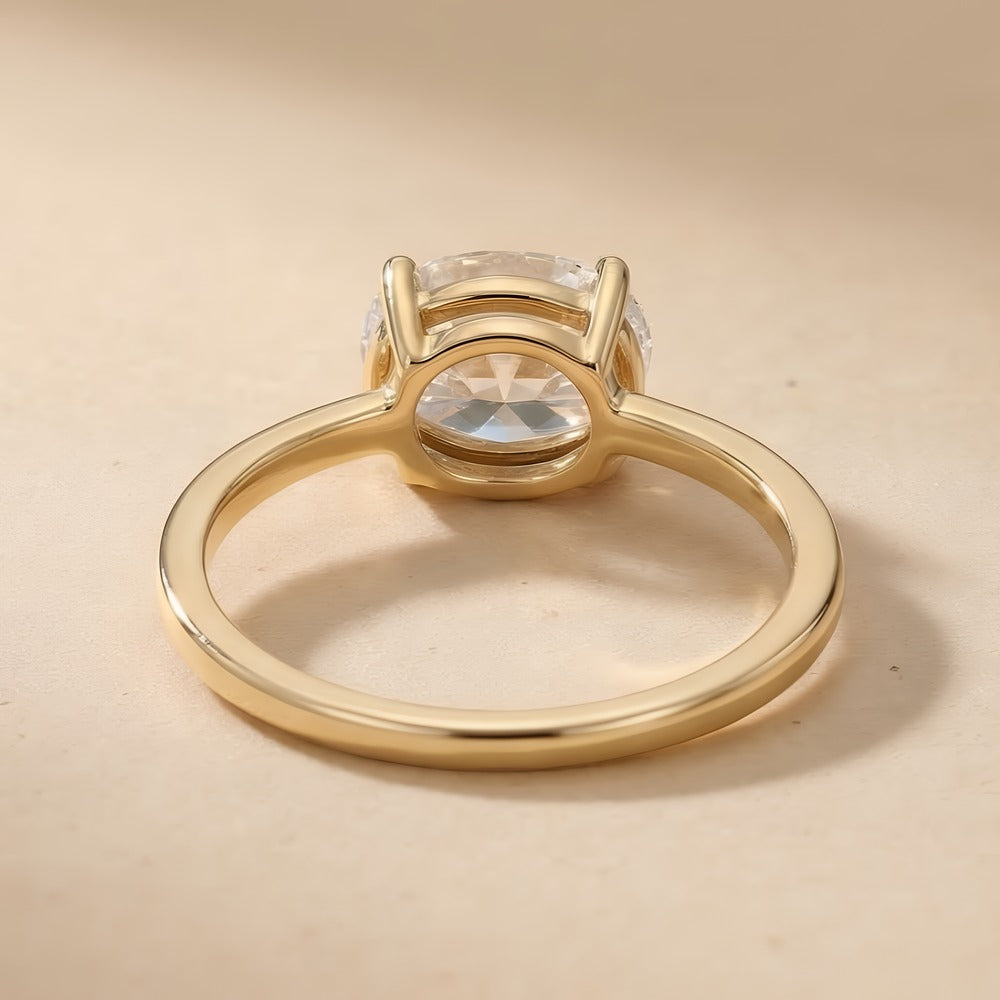 East West oval wedding ring top view