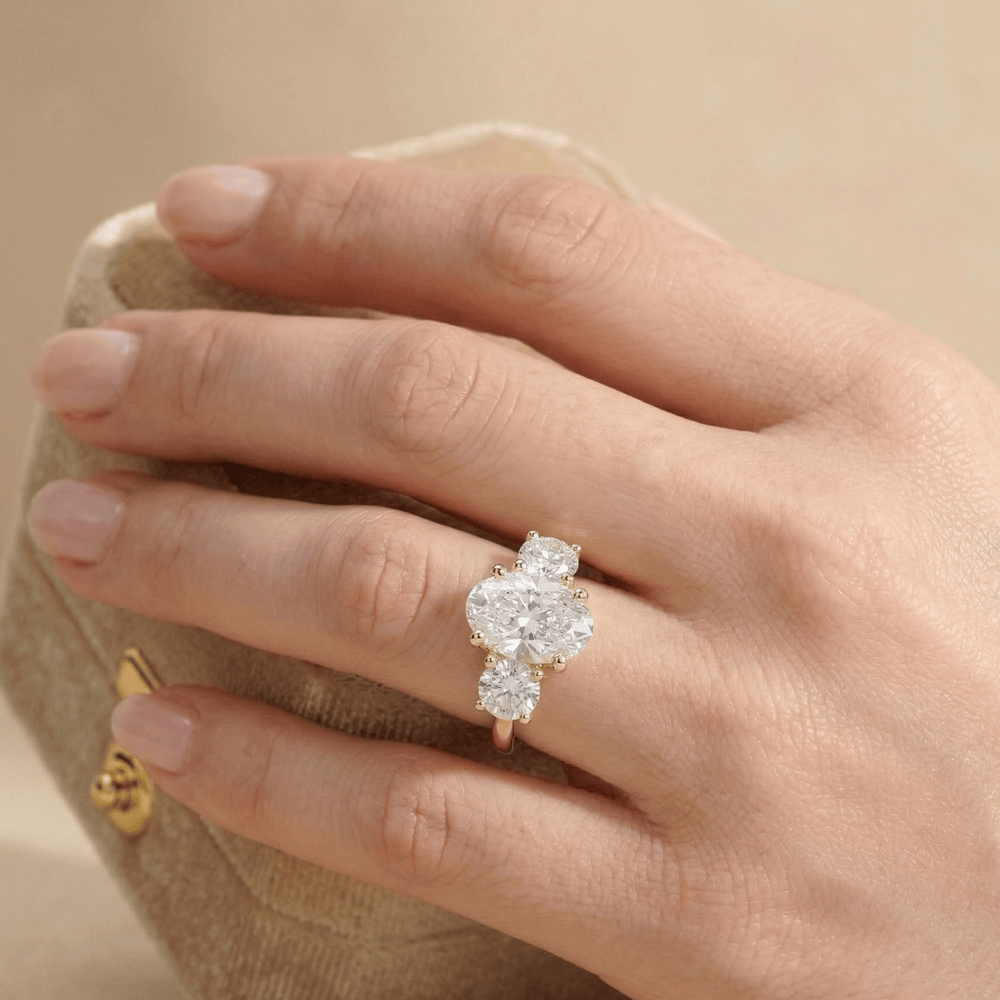 Luxury oval lab grown gold bridal ring
