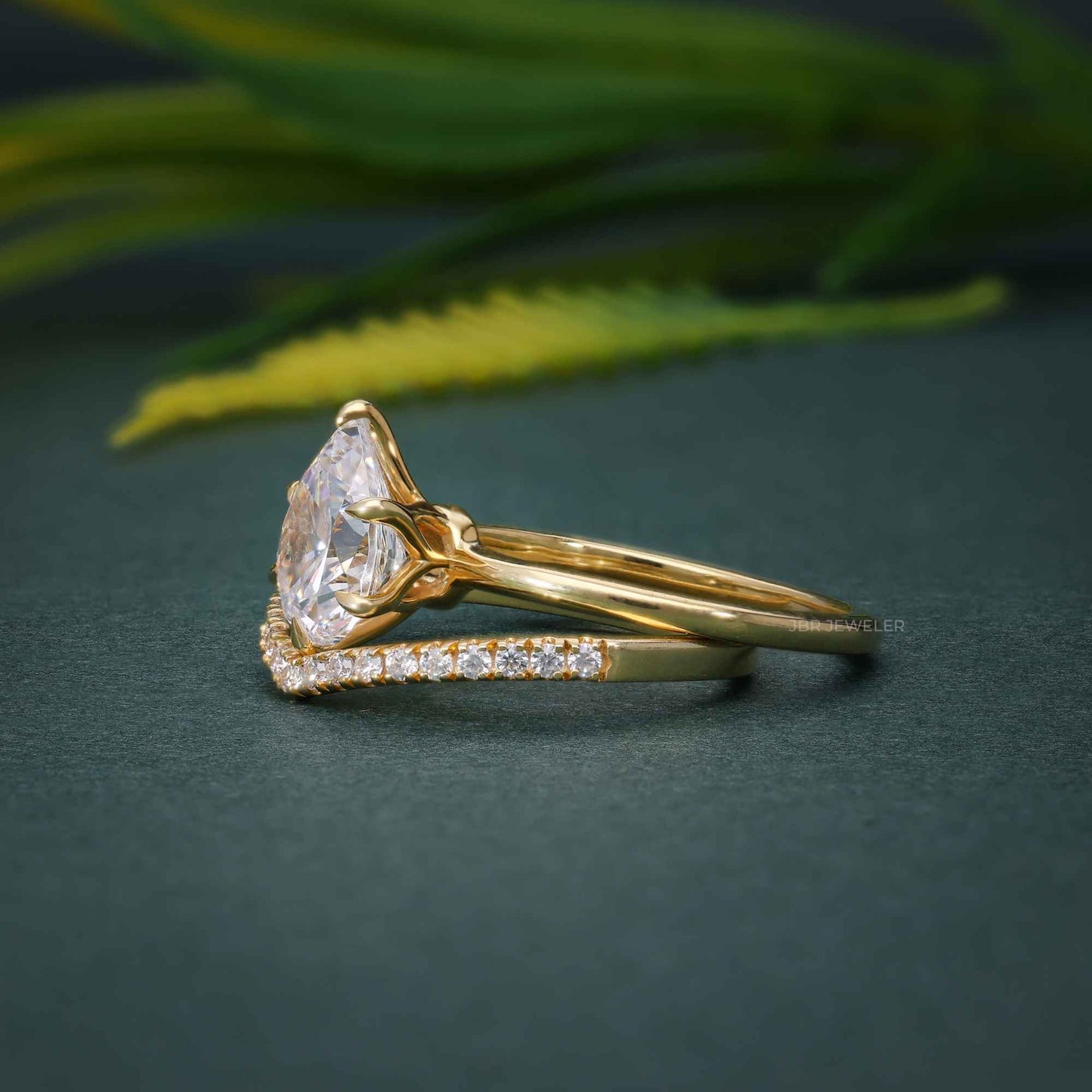 Bague de fiançailles solitaire diamant CVD taille poire avec ensembles de mariée