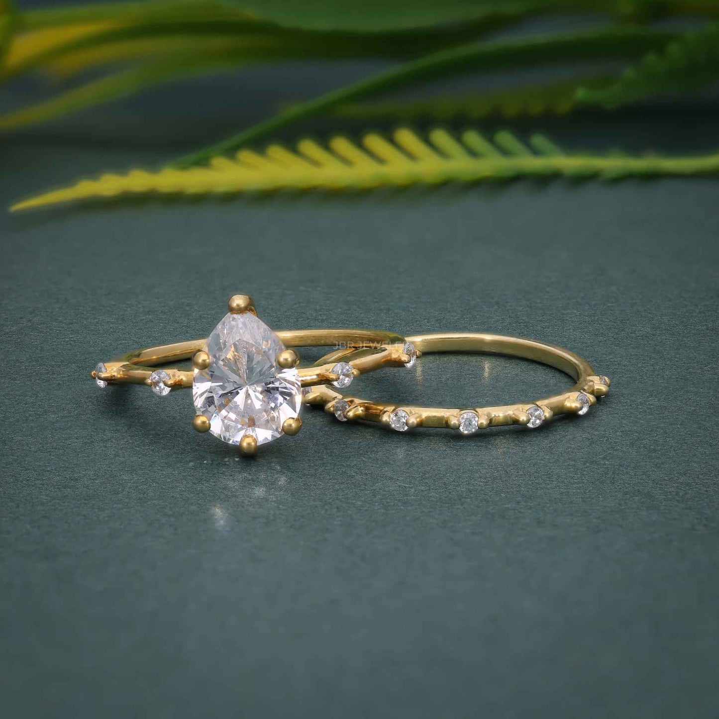 Pear Cut Moissanite Engagement Ring With Matching Bridal Ring Set