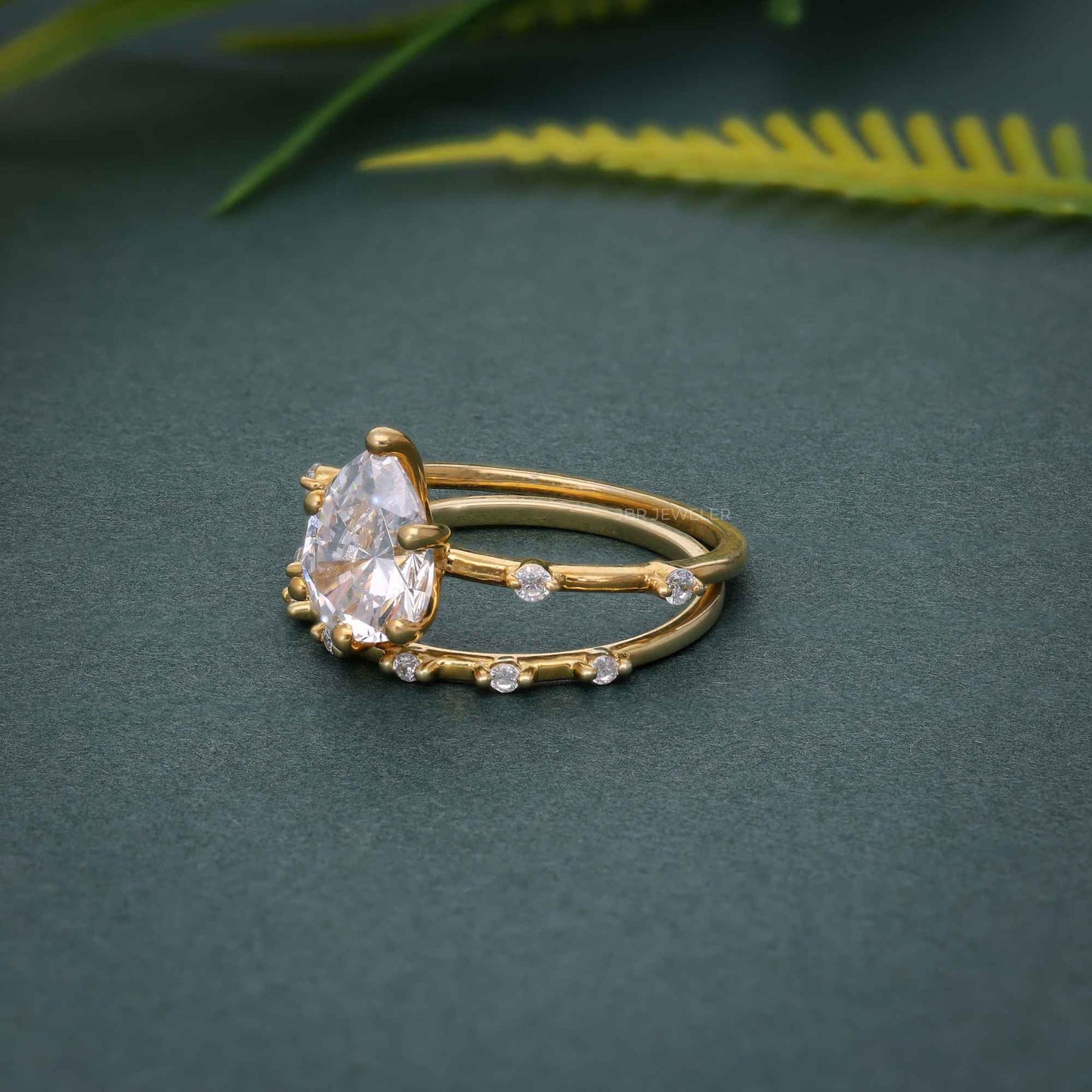 Pear Cut Lab Grown Engagement Ring With Matching Bridal Ring Set