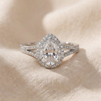 Pear shape diamond ring split shank band top view