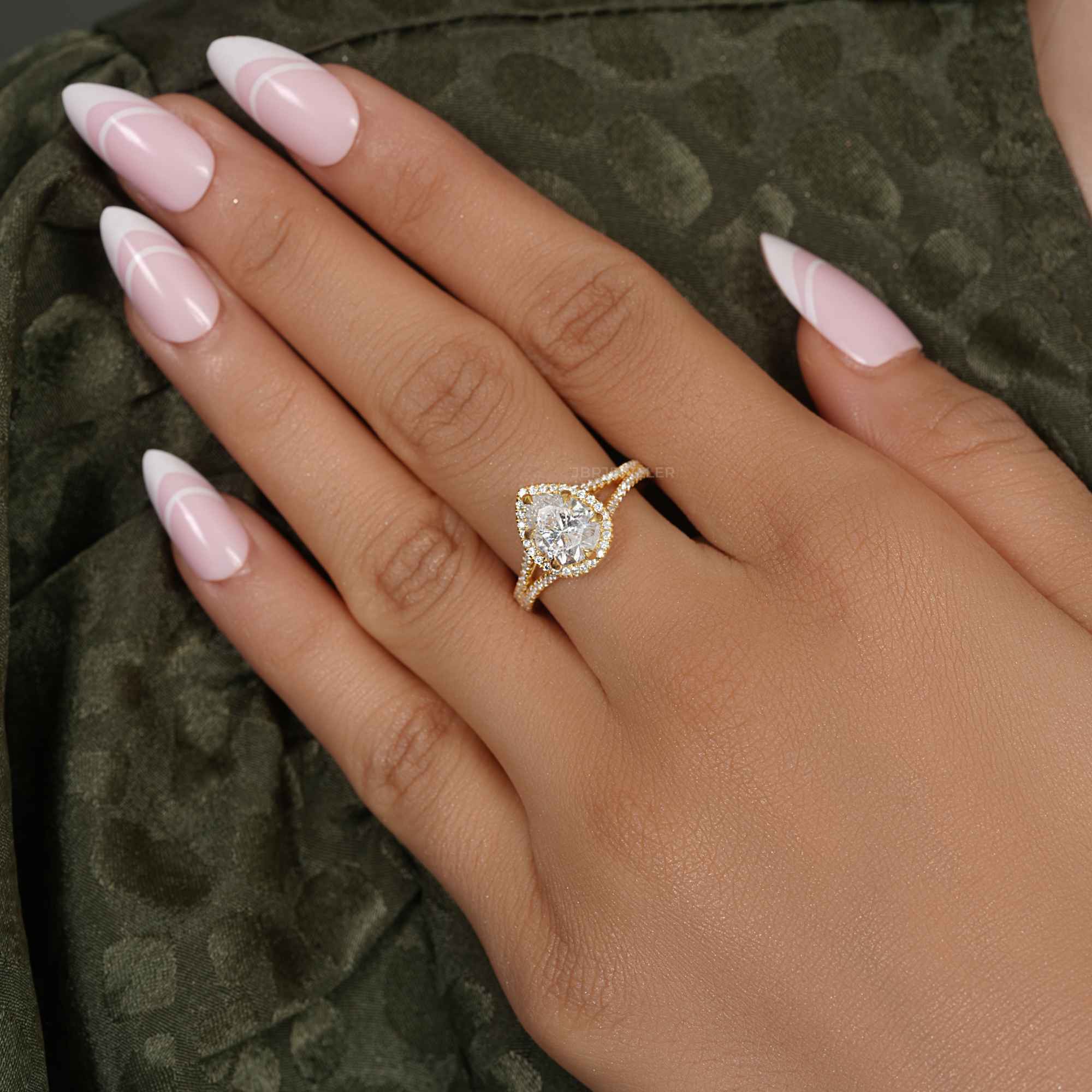 Pear Moissanite Diamond Split Shank Halo Engagement Ring - JBR Jeweler