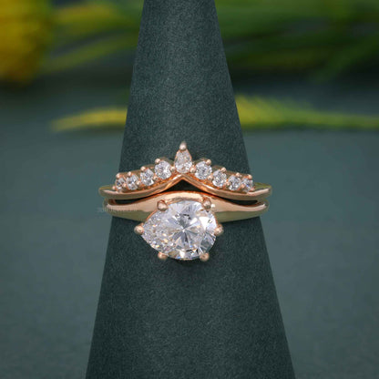 Pear Shape Lab-Grown Diamond Bridal Set Ring with Matching Band