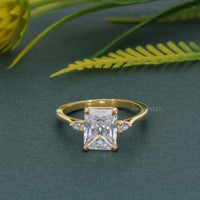 Bague en diamant moissanite radiant à trois pierres, ajustement parfait, avec poire latérale