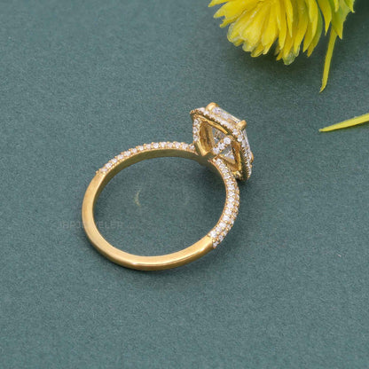 Zierlicher Micro Pave Smaragd Moissanit Diamant Halo Verlobungsring