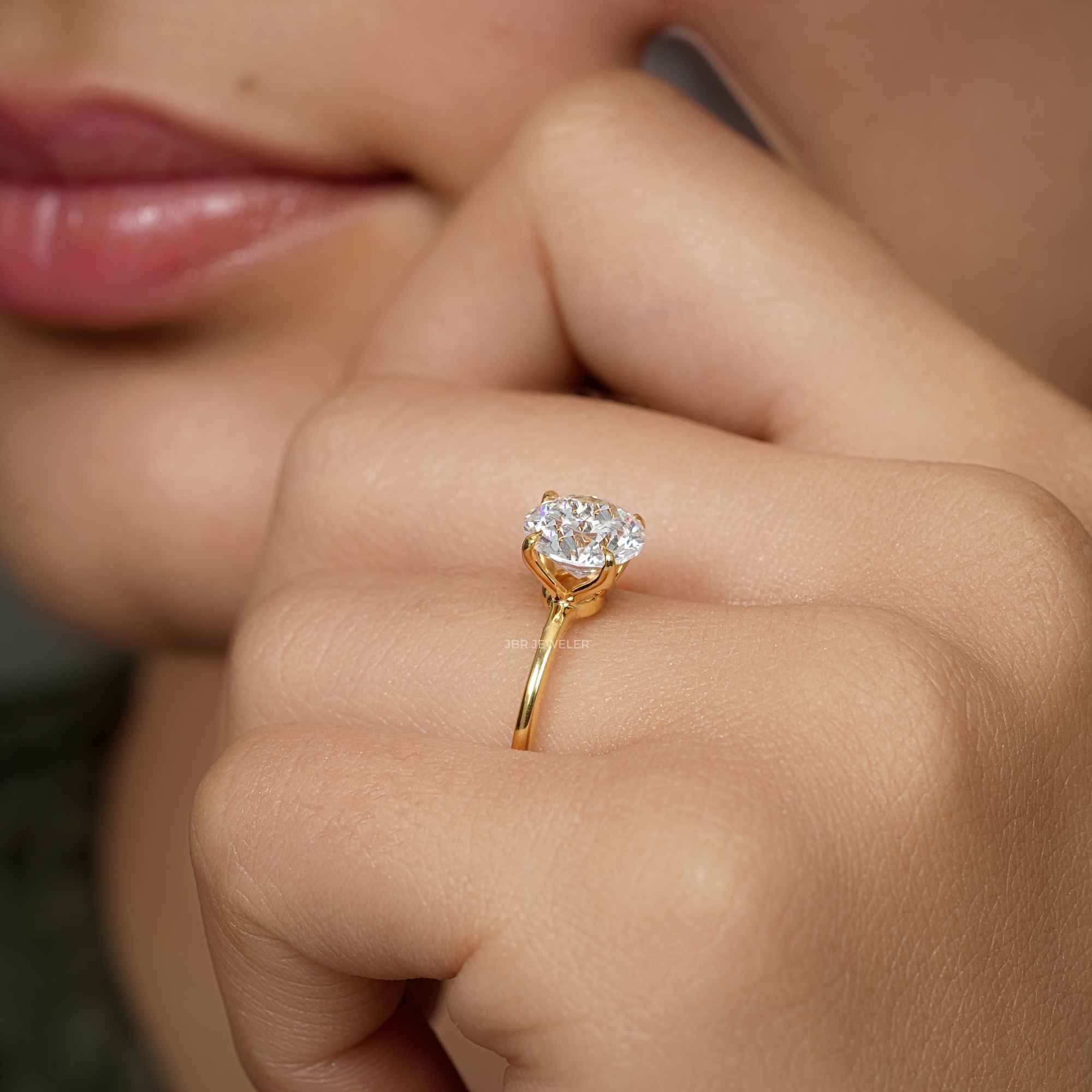 Petal Round Moissanite Diamond Engagement Ring - JBR Jeweler