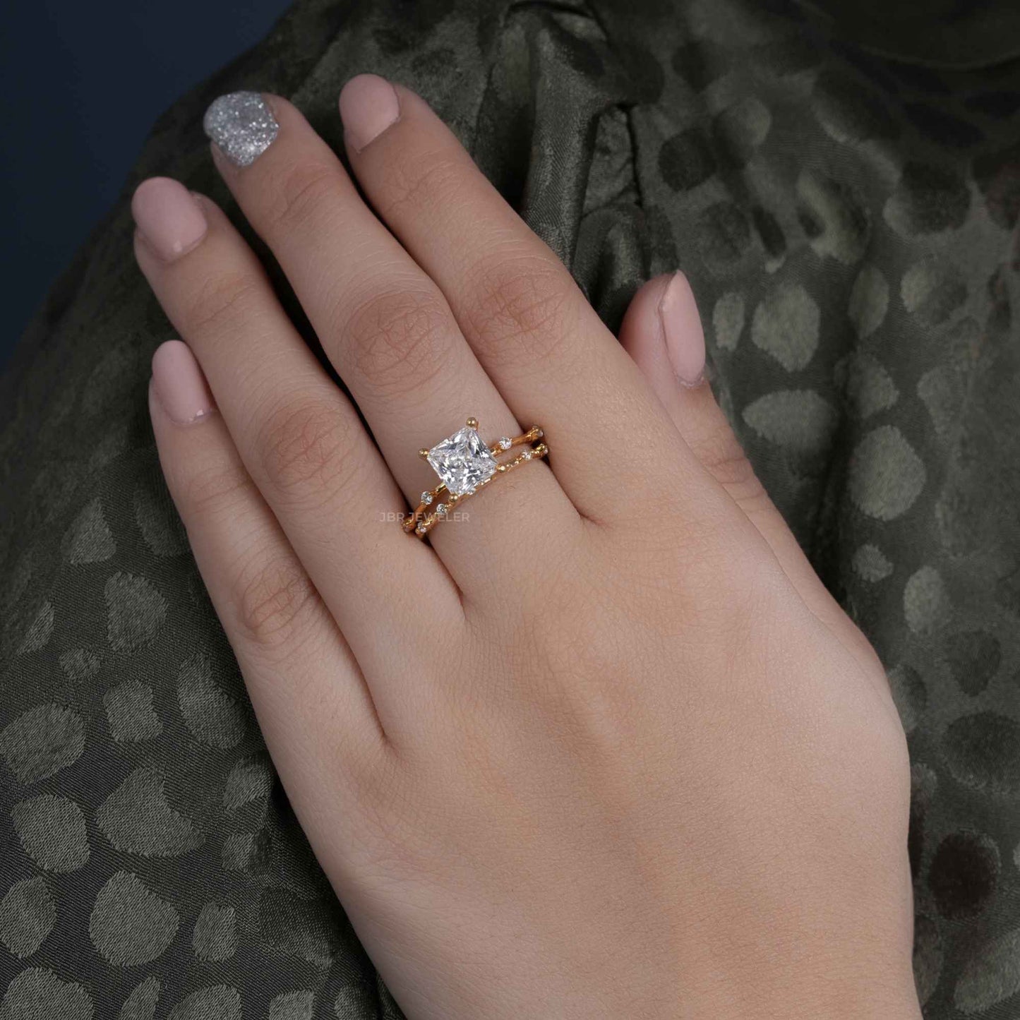 Bague de fiançailles cultivée en laboratoire Princess Cut avec ensemble de bagues de mariée assorties