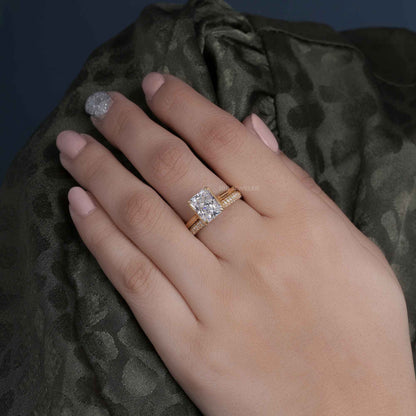 Bague solitaire en diamant cultivé en laboratoire, taille radiante, sertie d'un bracelet assorti