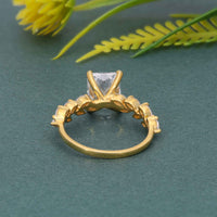 Bague de fiançailles en diamant moissanite radiant avec accent marquise