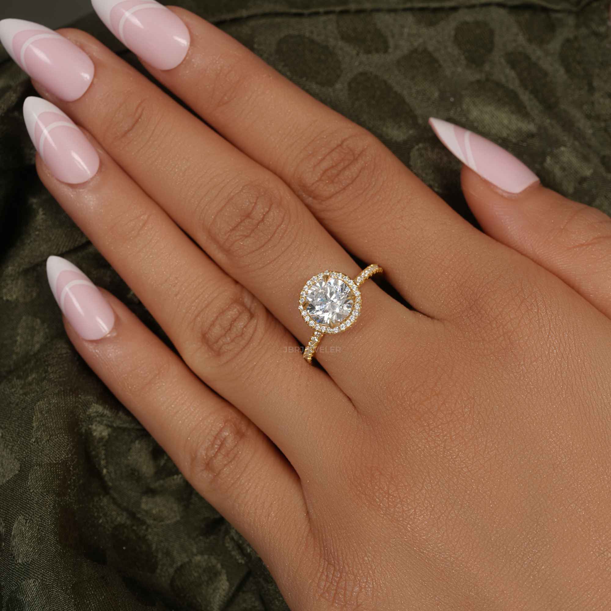 Round Cut Halo Moissanite Diamond Engagement Ring - JBR Jeweler