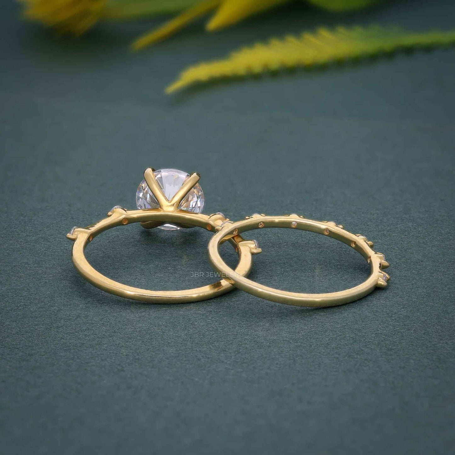Round Cut Lab Grown Engagement Ring With Matching Bridal Ring Set