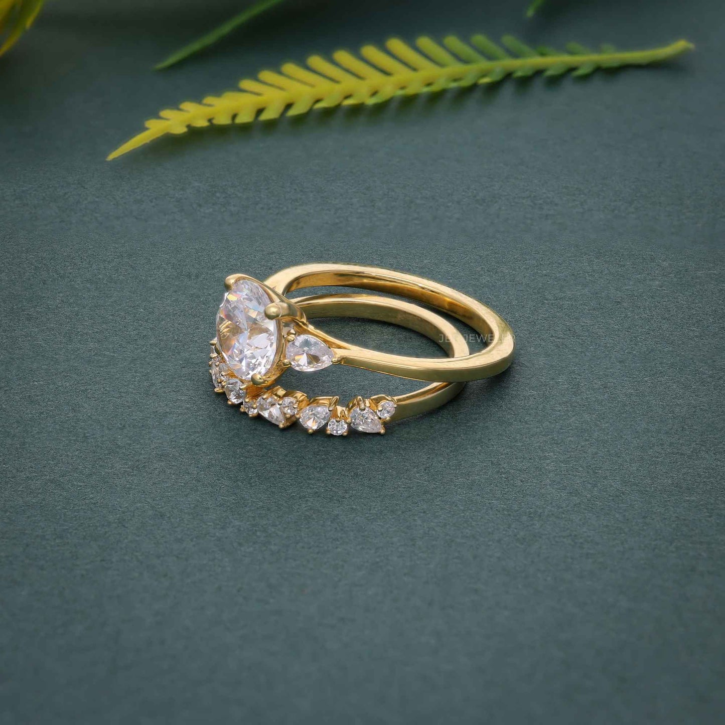 Round Cut Three Stone Lab Grown Diamond Ring With Matching Wedding band