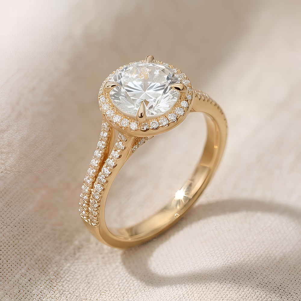 round-diamond-halo-ring-14k-gold-split-shank-top-view