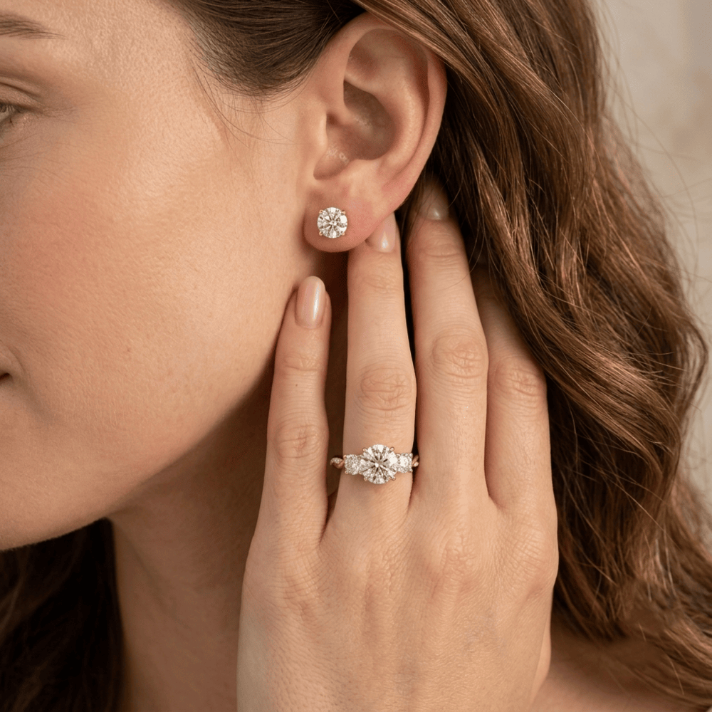 Round cut lab grown diamond promise ring for her