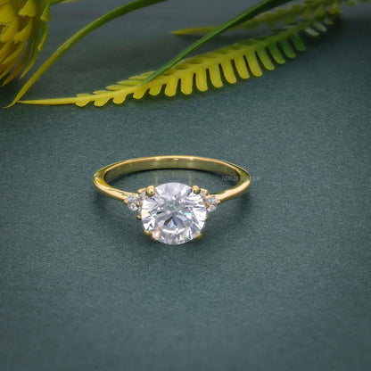 Bague de fiançailles en diamant moissanite taille ronde Muse