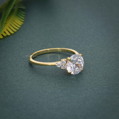 Bague de fiançailles en diamant moissanite taille ronde Muse