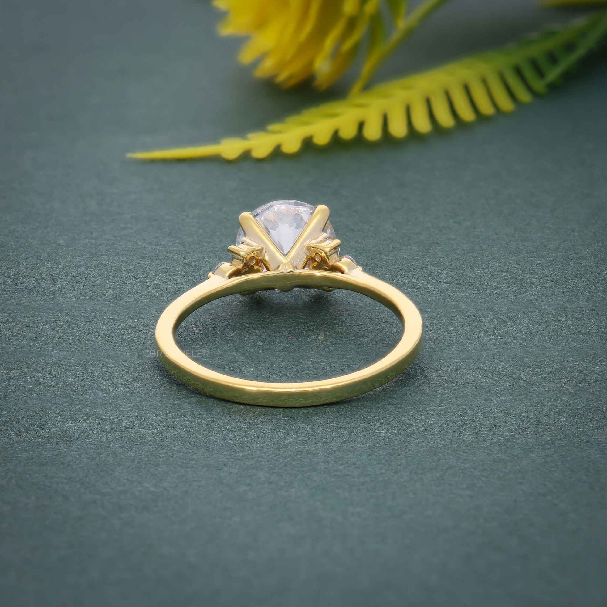 Muse Round Cut Moissanite Diamond Engagement Ring - JBR Jeweler