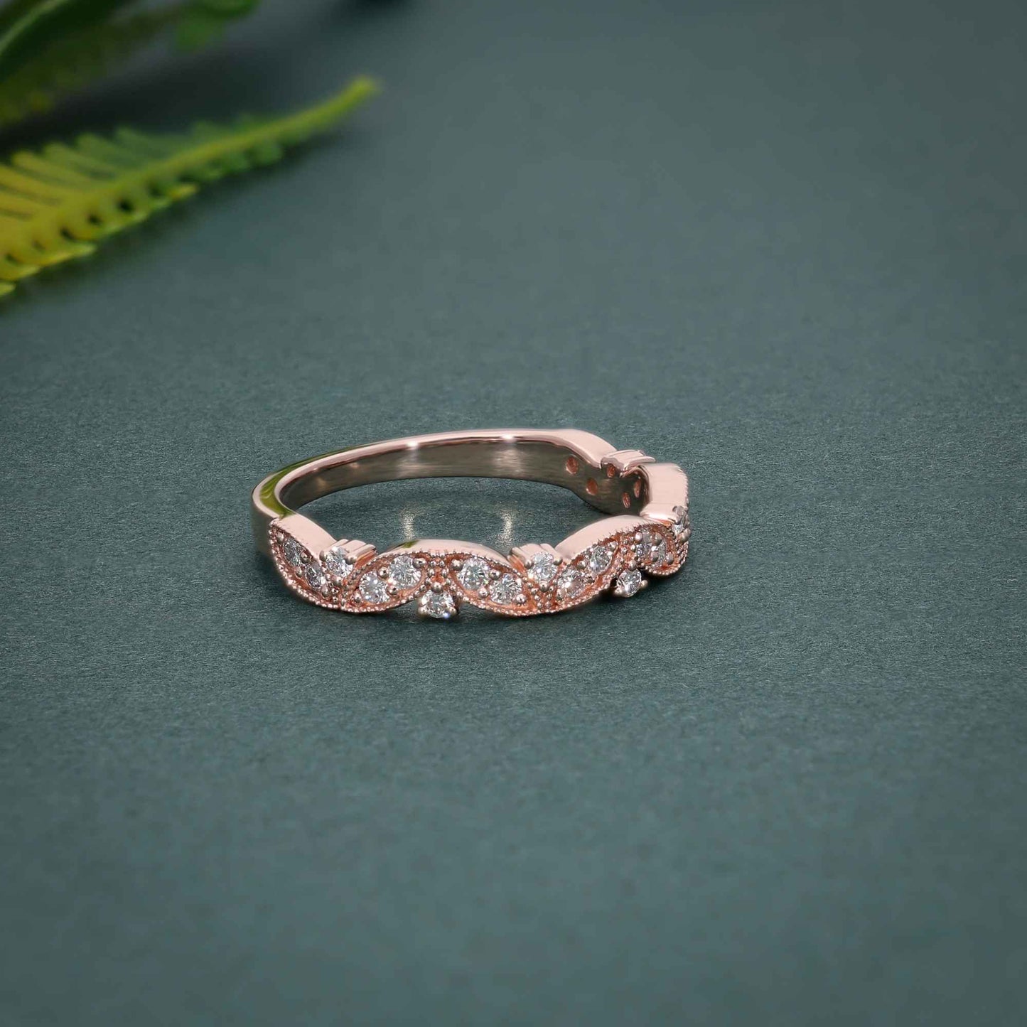 Vintage Inspired | 0.35 TW Round Cut | Moissanite Diamond Band