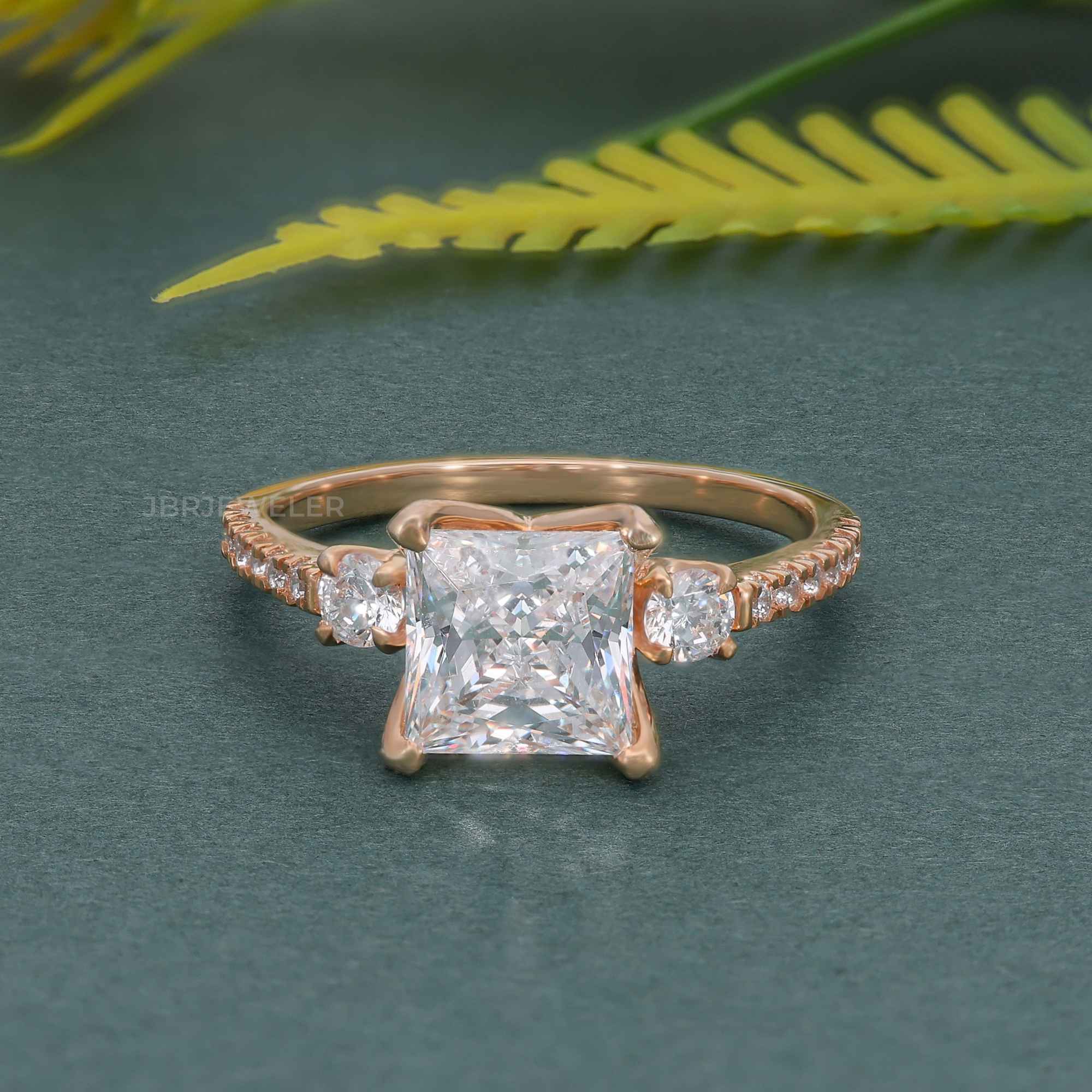 Scalloped Princess Moissanite Diamond Trio Engagement Ring - JBR Jeweler
