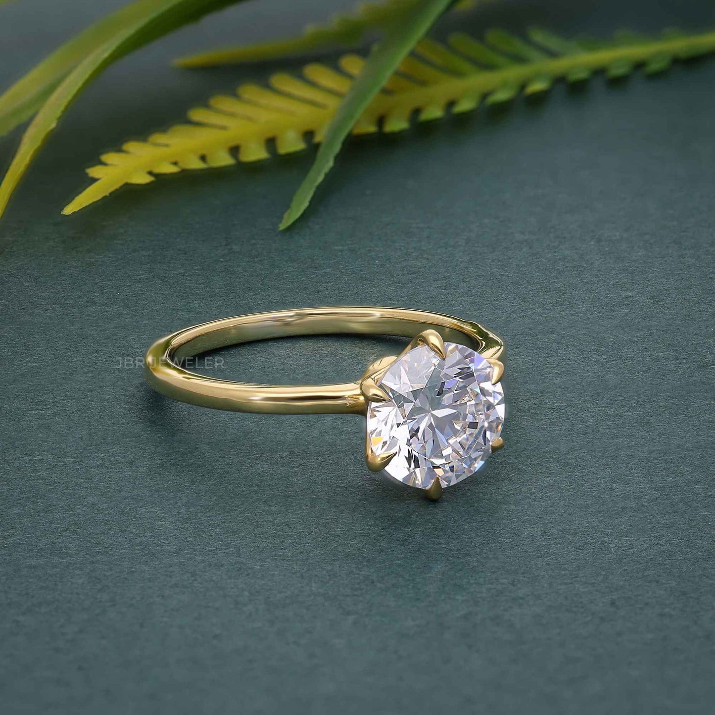 Bague de fiançailles ronde à six griffes avec diamants brillants cultivés en laboratoire