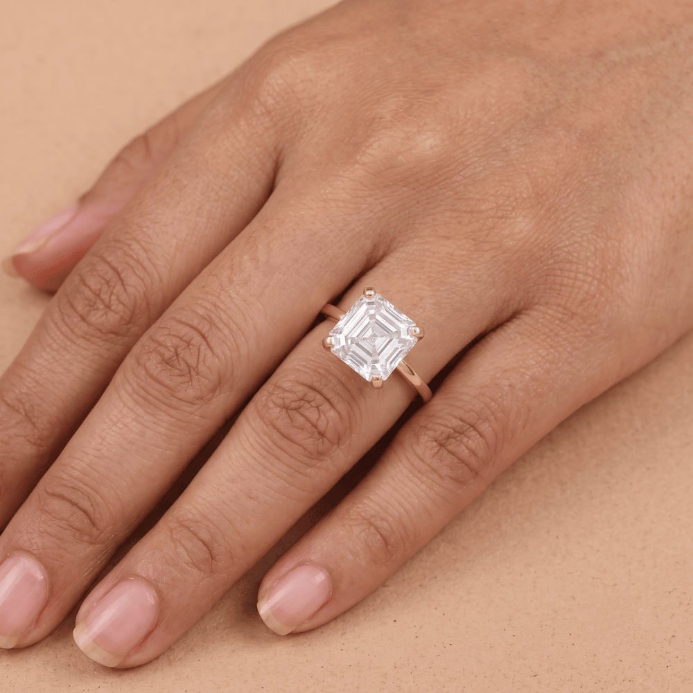 Art deco filigree detailing on solitaire moissanite ring