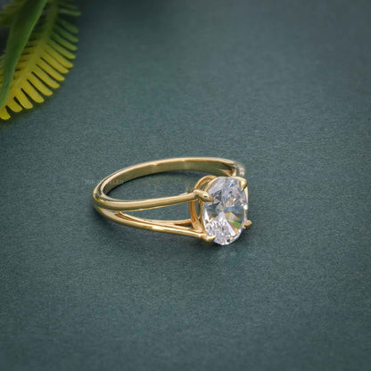 Bague solitaire avec diamants cultivés en laboratoire, tige fendue, taille ovale