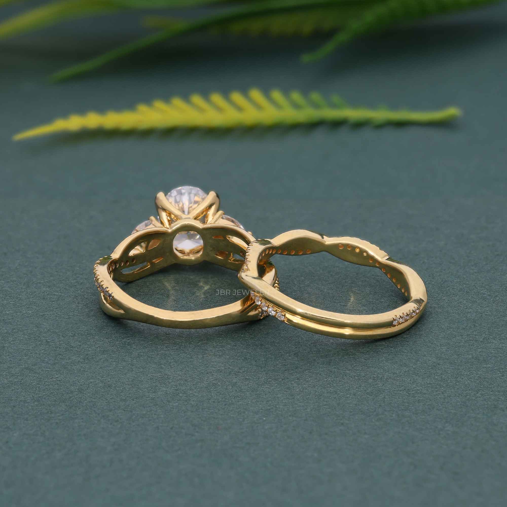 Twisted Oval Moissanite Diamond Bridal Set Ring With Wedding Band - JBR Jeweler
