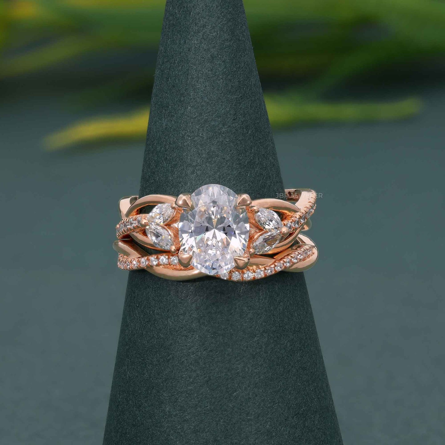 Bague de mariée en diamant Moissanite ovale torsadé avec alliance