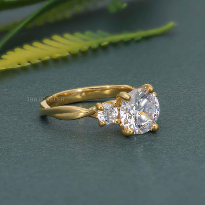 Bague de fiançailles à trois pierres rondes et diamants cultivés en laboratoire, vigne torsadée