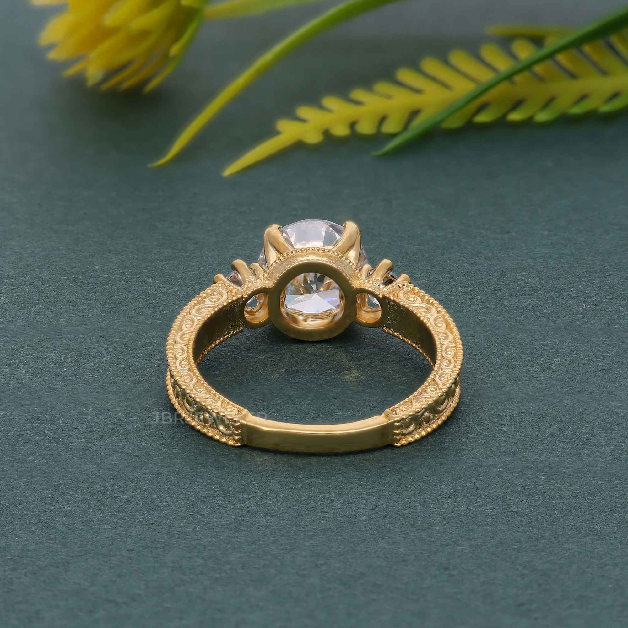 Vintage Three Stone Round Lab Grown Diamond Engagement Ring