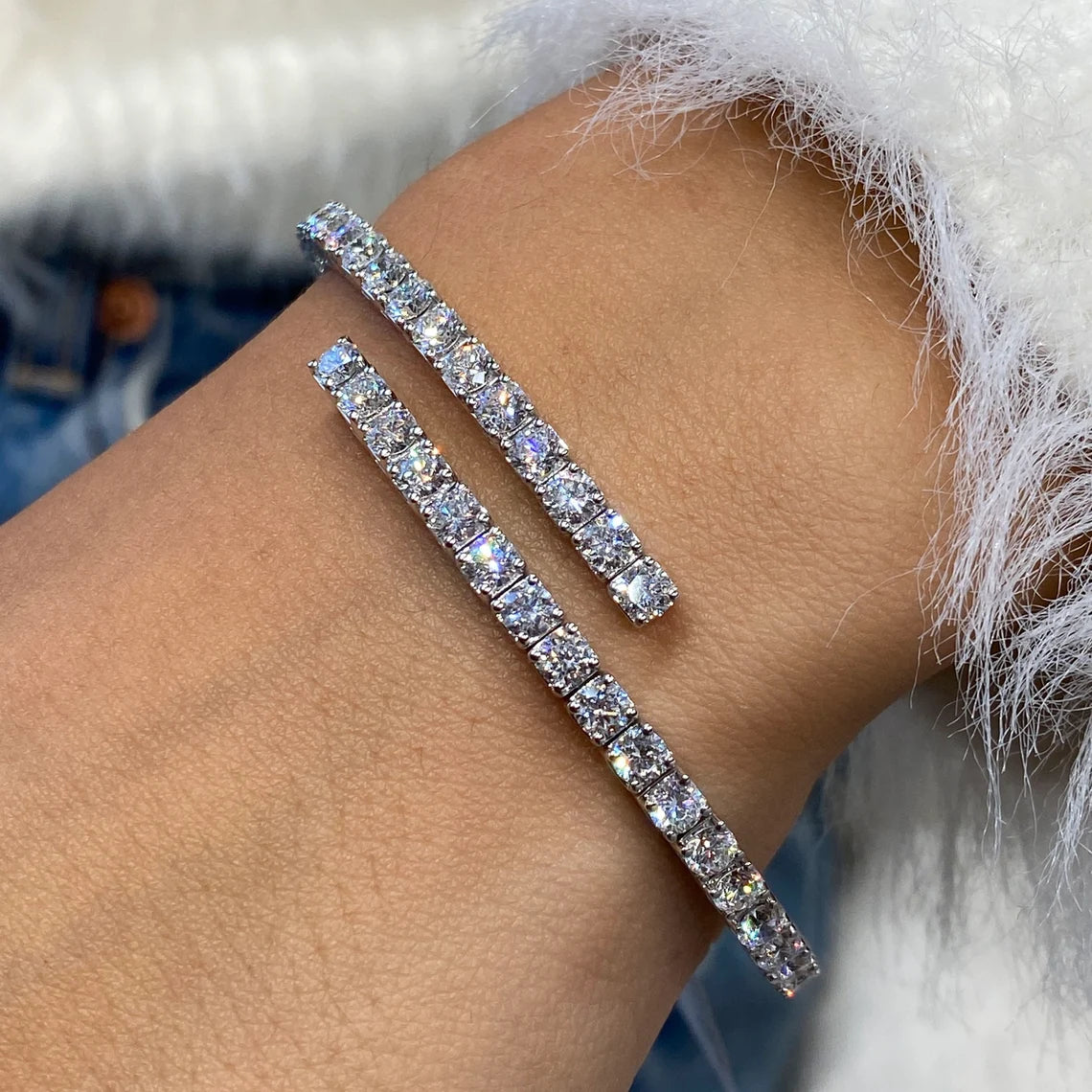 14k White Gold, Round Cut Lab Grown Diamond Prong Setting Bangle Tennis Bracelet - JBR Jeweler