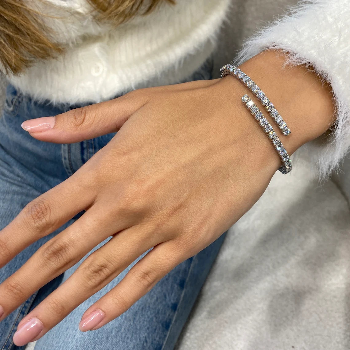 14k White Gold, Round Cut Lab Grown Diamond Prong Setting Bangle Tennis Bracelet - JBR Jeweler