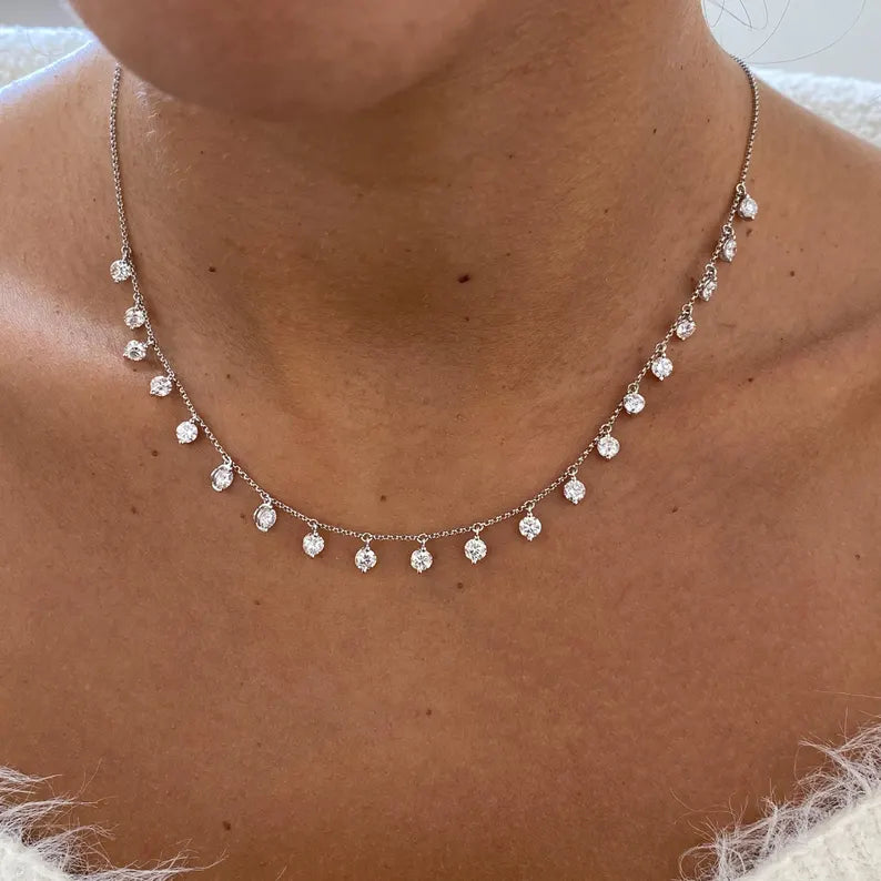 Collier de diamants cultivés en laboratoire de trèfle artificiel de luxe mini mignon de 14 carats