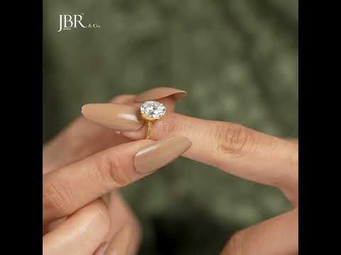 Silhouette Oval Moissanite Diamond Engagement Ring