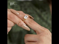 Bague de fiançailles en diamant moissanite radiant East West