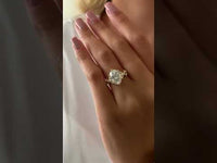 Bague de fiançailles avec accent marquise et diamant cultivé en laboratoire Asscher de 1,00 ct