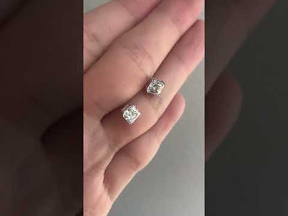 Boucle d'oreille à dos vissé en diamant cultivé en laboratoire Asscher