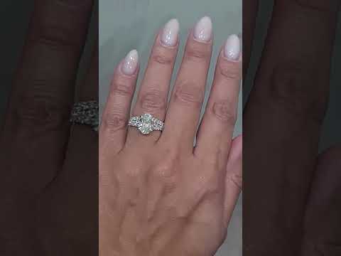 1.00Ct Oval Lab Grown Diamond Engagement Ring With Matching Bridal Set