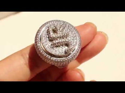 Vollständig aus Iced Out Moissanit gefertigter, individuell drehbarer Partyring mit Initialen-Bubble-Buchstaben